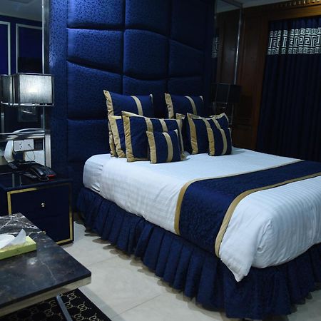 Hilton Suites Lahore Exteriör bild