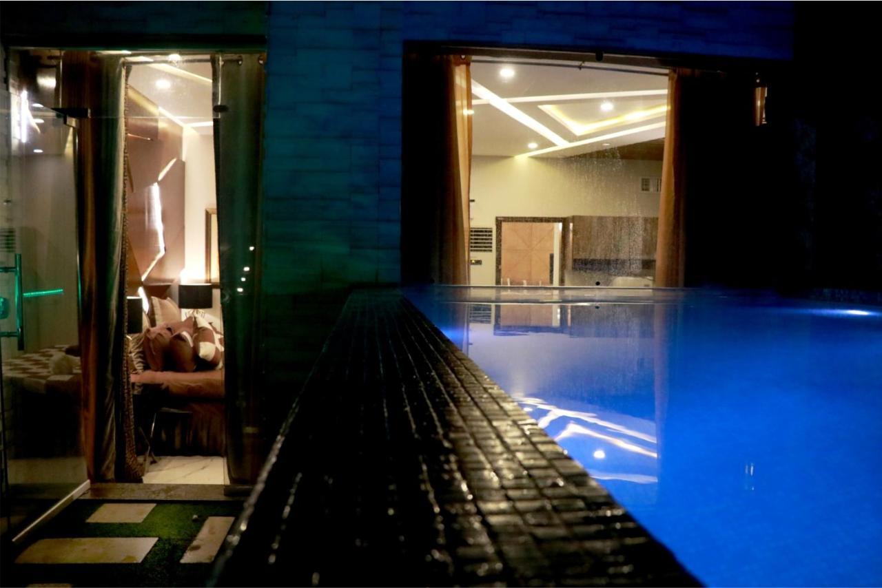 Hilton Suites Lahore Exteriör bild